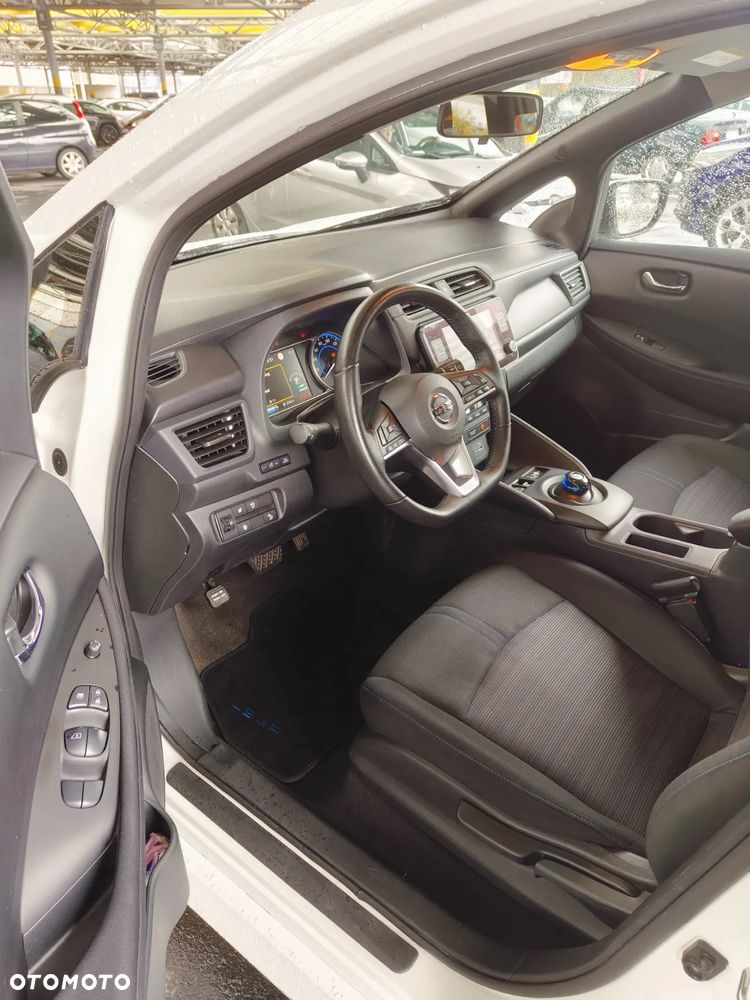 Nissan Leaf 40kWh Acenta - 8