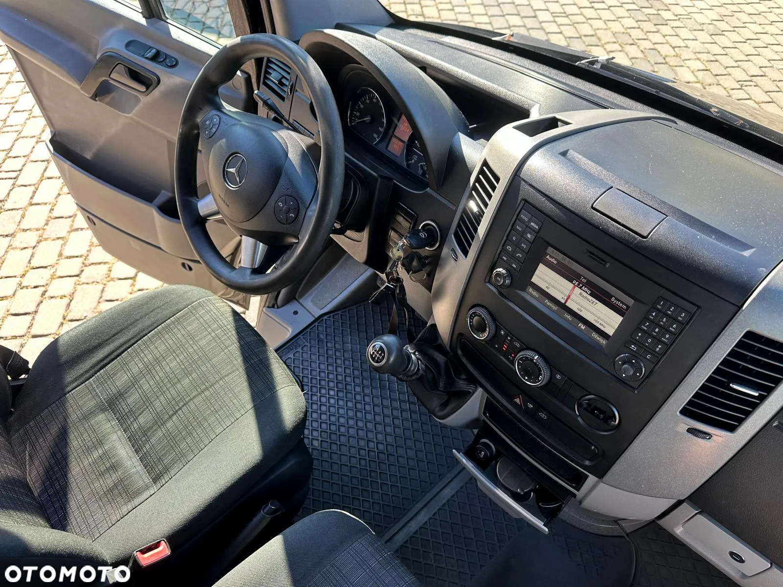 Mercedes-Benz Sprinter 319 CDI - 21
