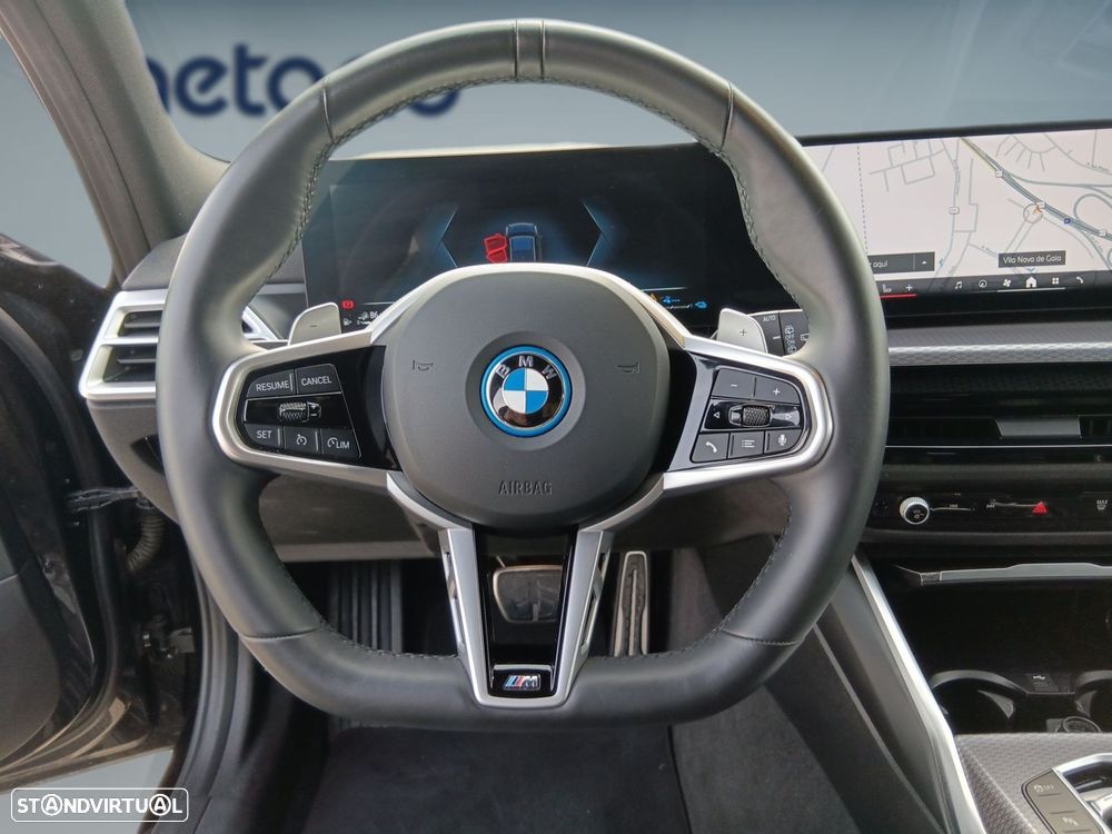 BMW 330 e Pack Desportivo M Auto - 13