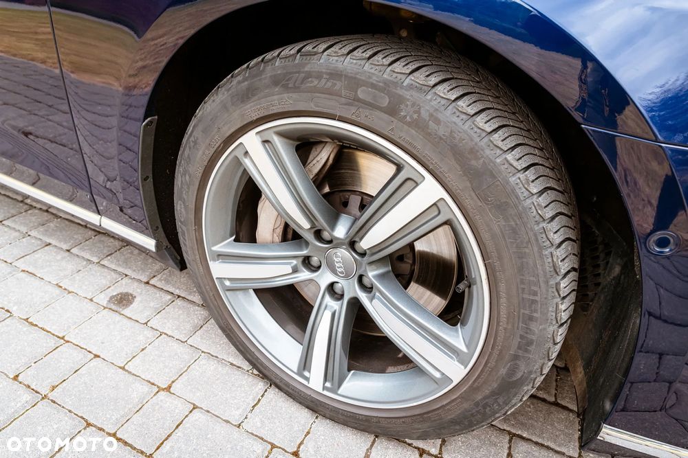 Audi A8 55 TFSI mHEV Quattro Tiptr - 33