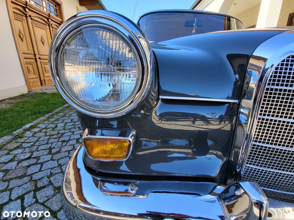 Mercedes-Benz Klasa E - 15