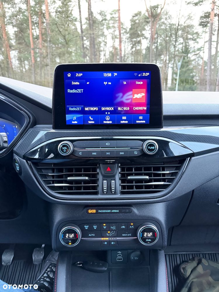 Ford Kuga 2.0 EcoBlue Hybrid ST-LINE - 27