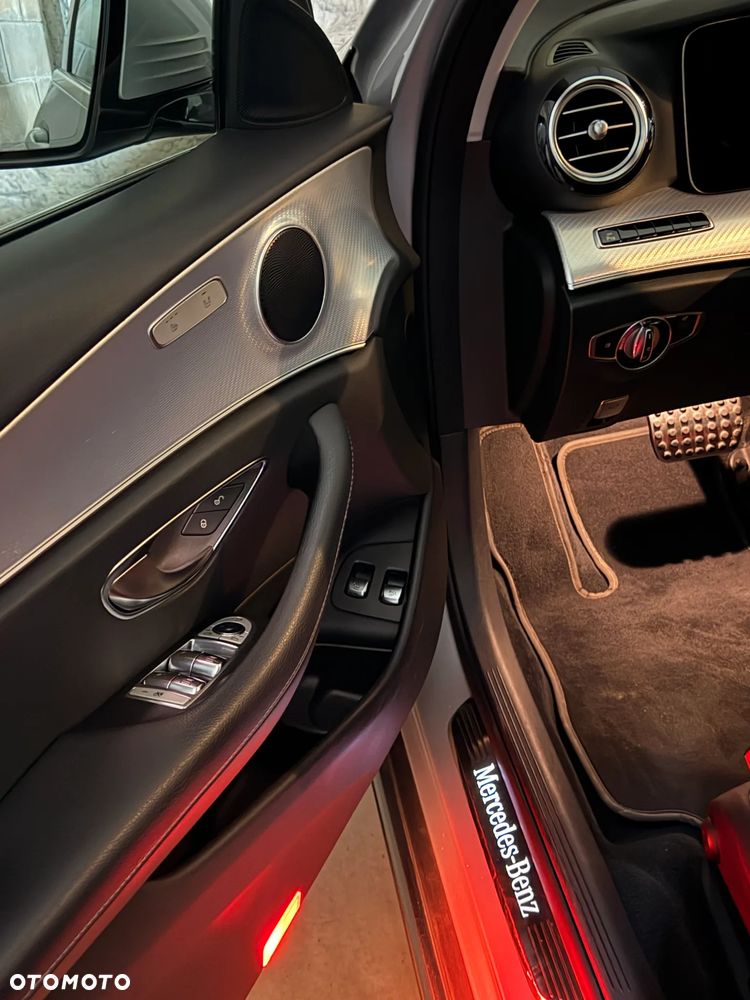Mercedes-Benz Klasa E 220 d 4-Matic AMG - 13