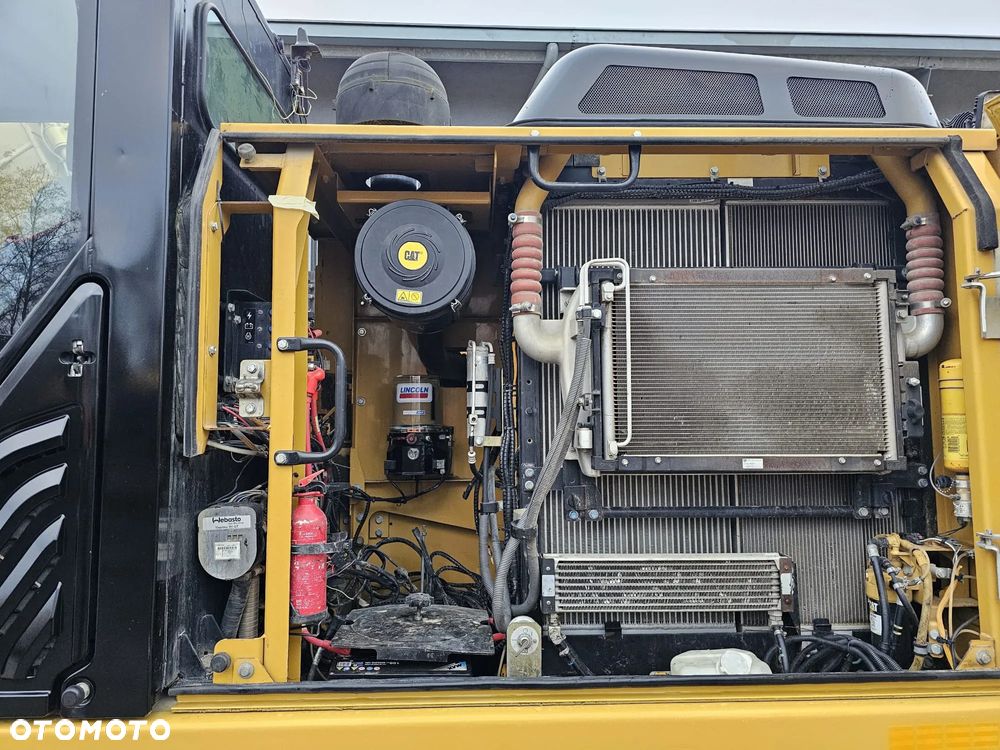 Caterpillar 320E L - 13