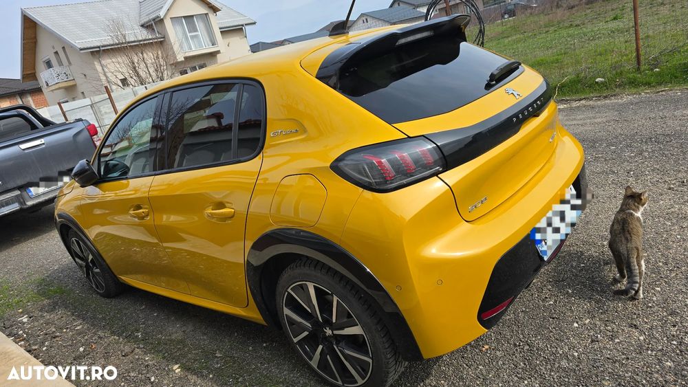 Peugeot 208 1.2 L PureTech STT EAT8 GT Line - 5