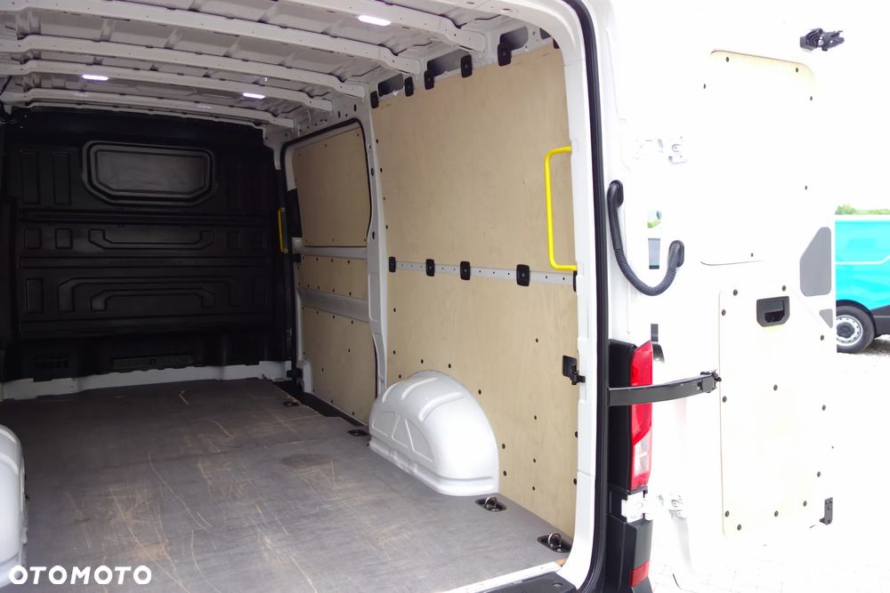 Volkswagen Crafter Automat DSG  2.0 Tdi Niski -Długi Klima Kamera - 9