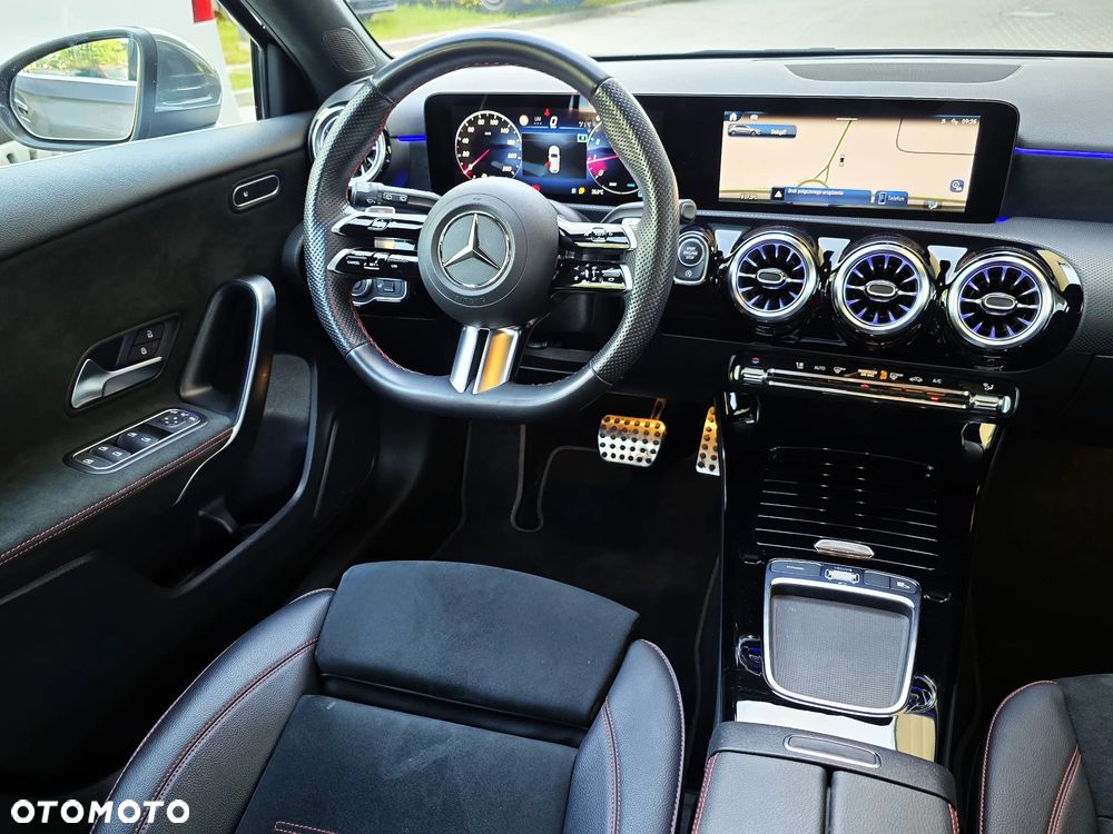 Mercedes-Benz Klasa A 200 AMG Line 7G-DCT - 11