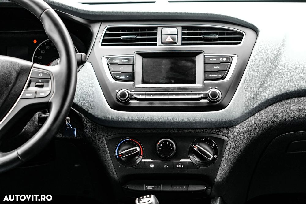 Hyundai i20 1.2 L 84CP 5DR Led Line - 19