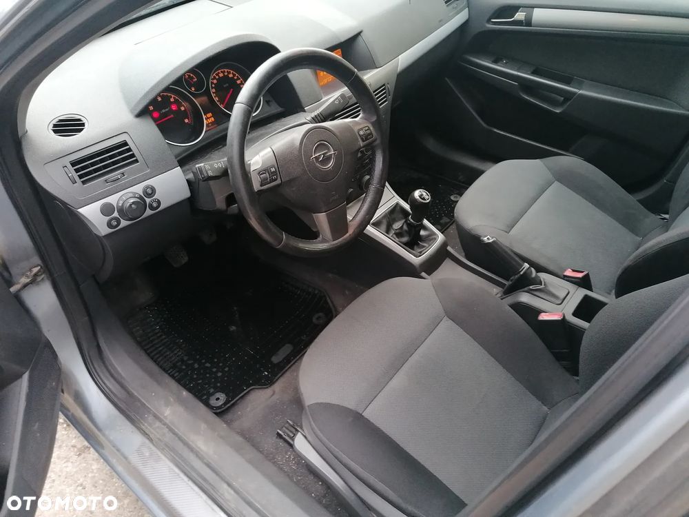 Opel Astra 1.9 CDTI Edition - 8