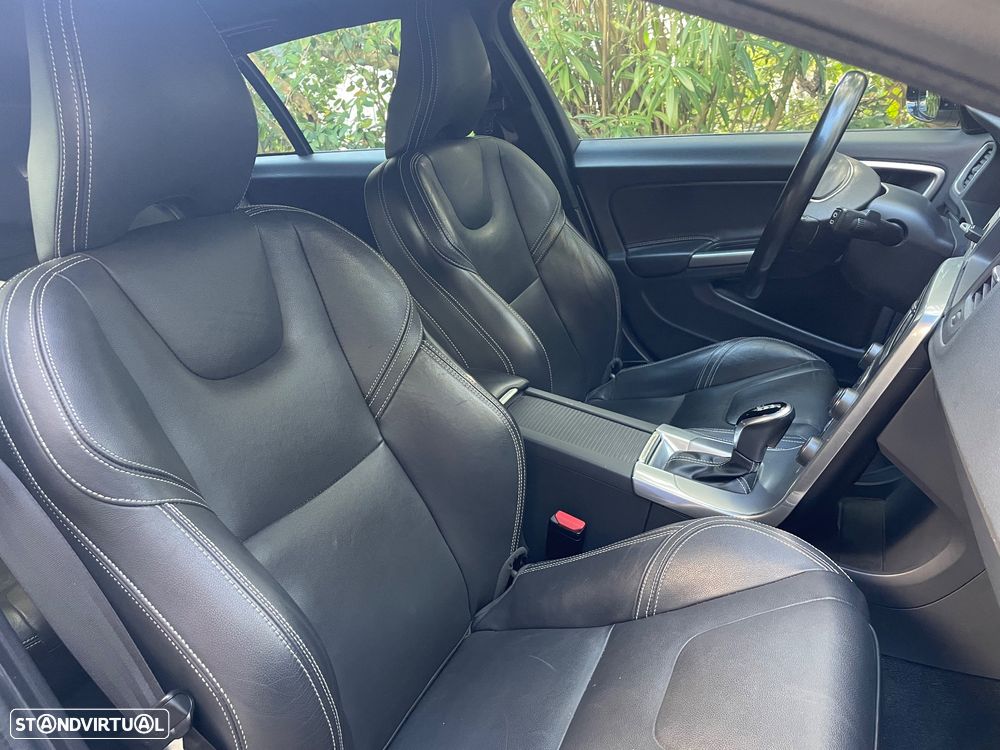 Volvo V60 D4 Geartronic Momentum - 10