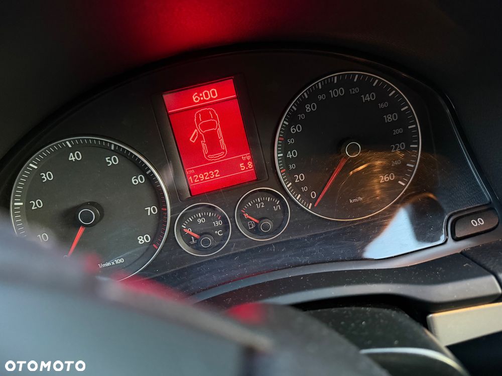 Volkswagen Golf 1.4 TSI DSG United - 11