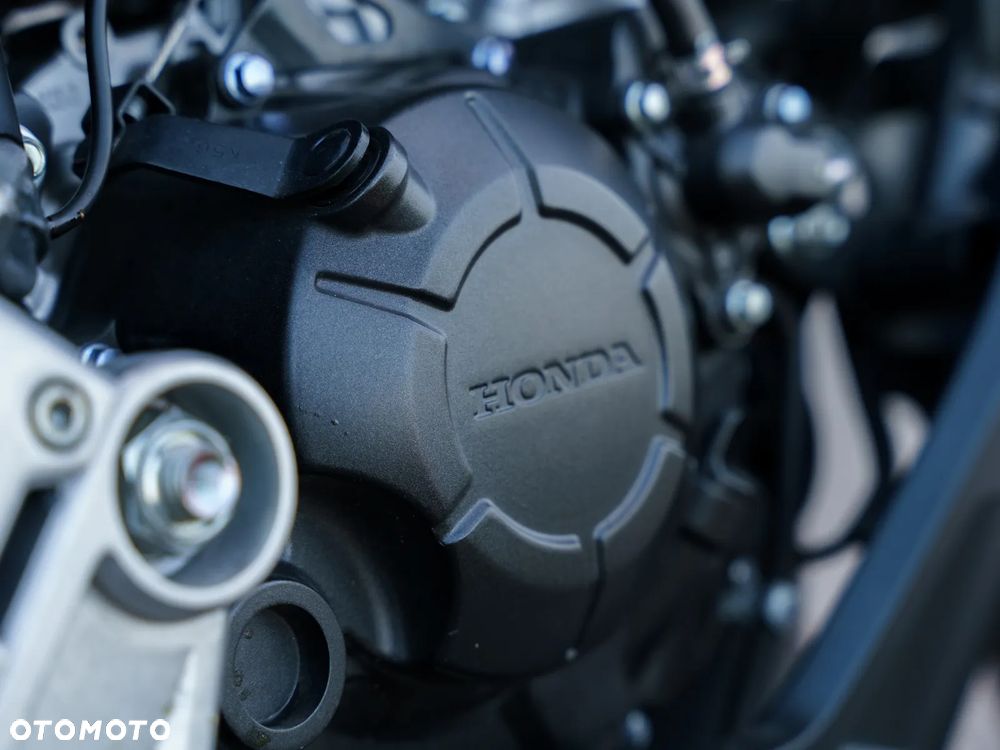 Honda CB - 10