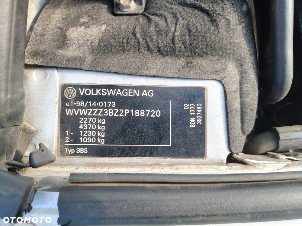 Volkswagen Passat 4.0 W8 4Mot Tiptr - 8