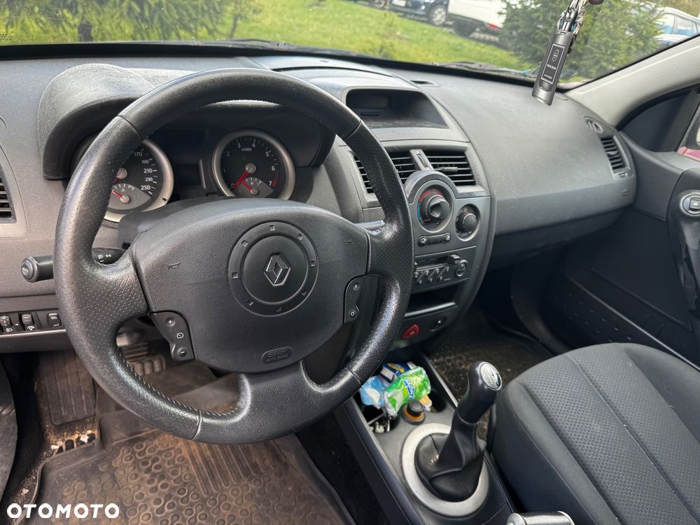Renault Megane 1.6 Confort Dynamique - 10