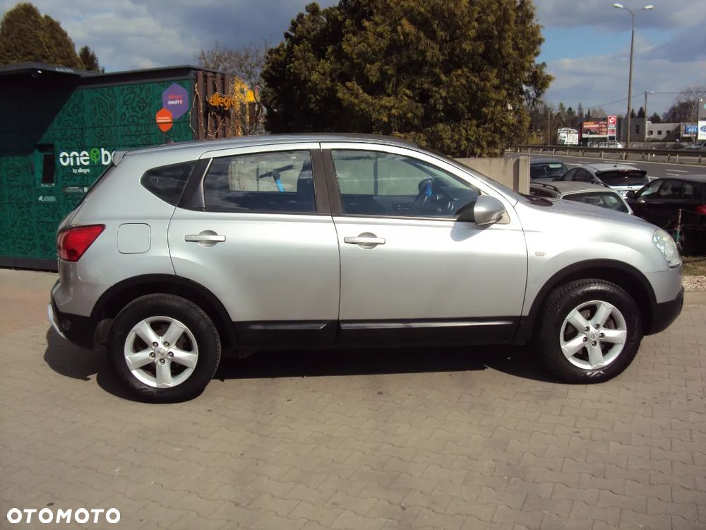 Nissan Qashqai 2.0 4 x 4 visia - 9