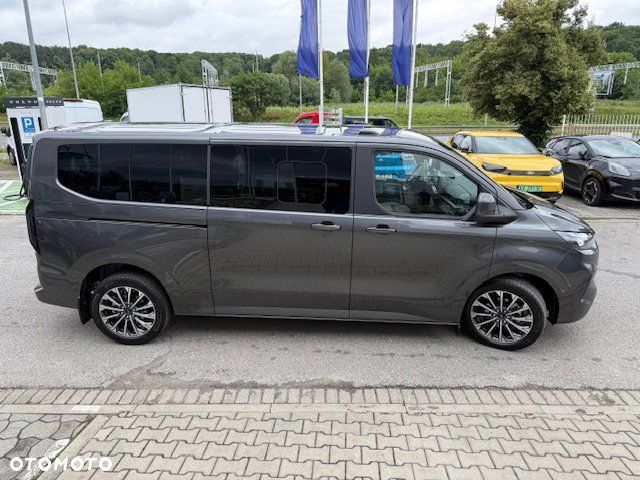 Ford Tourneo Custom - 4