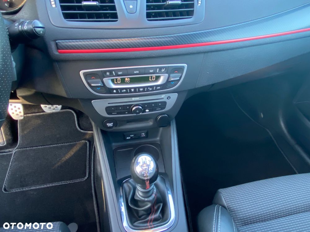 Renault Megane ENERGY TCe 130 GT LINE - 22