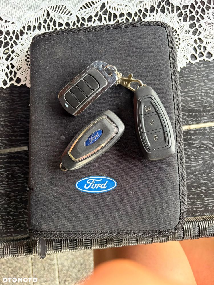 Ford Kuga 1.5 EcoBoost 2x4 SYNC - 13