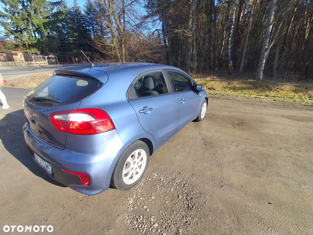 Kia Rio 1.2 Business Line - 6