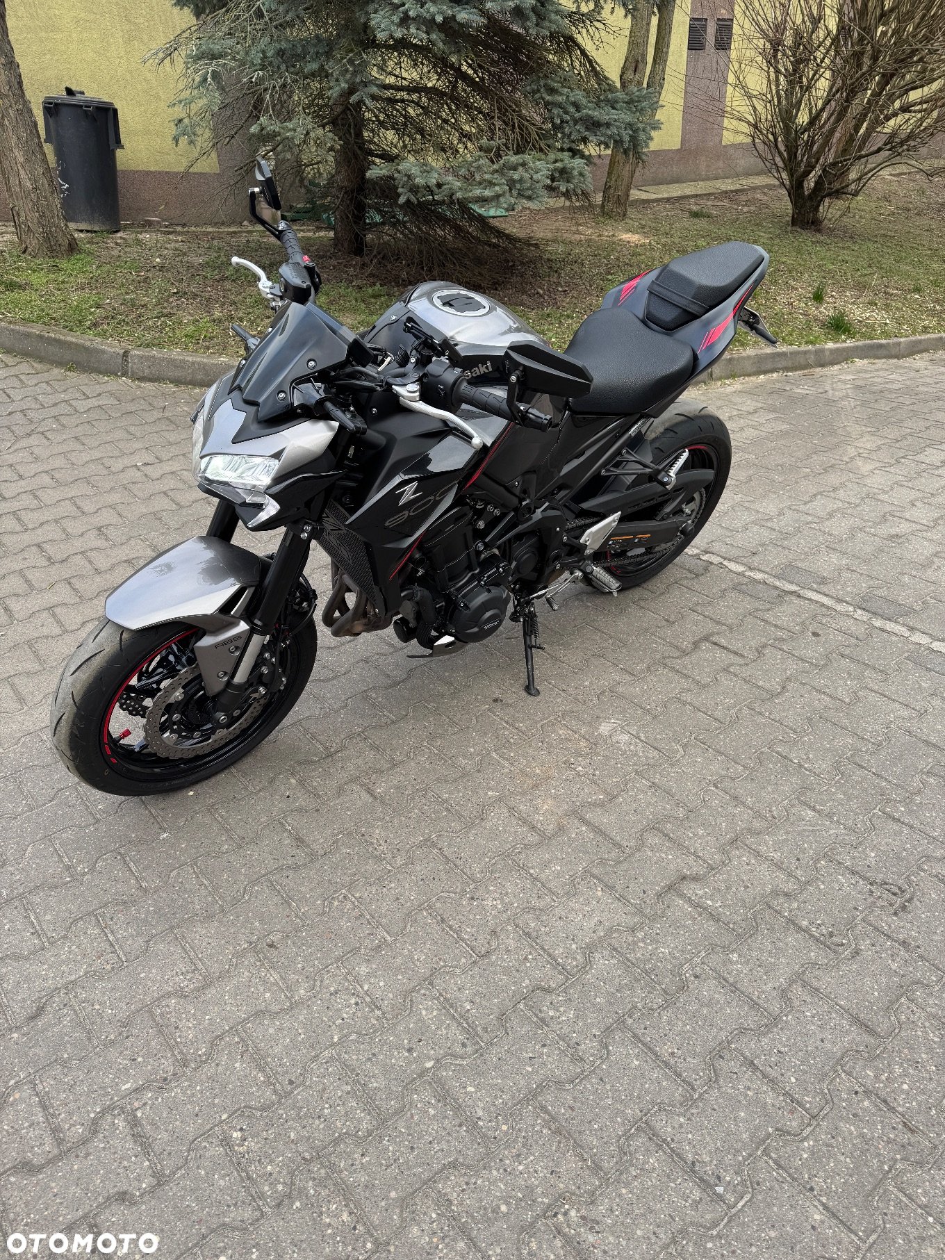 Kawasaki Z 900 - 11