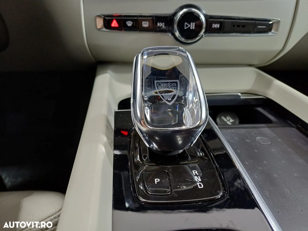 Volvo XC 60 T5 AWD Inscription - 25