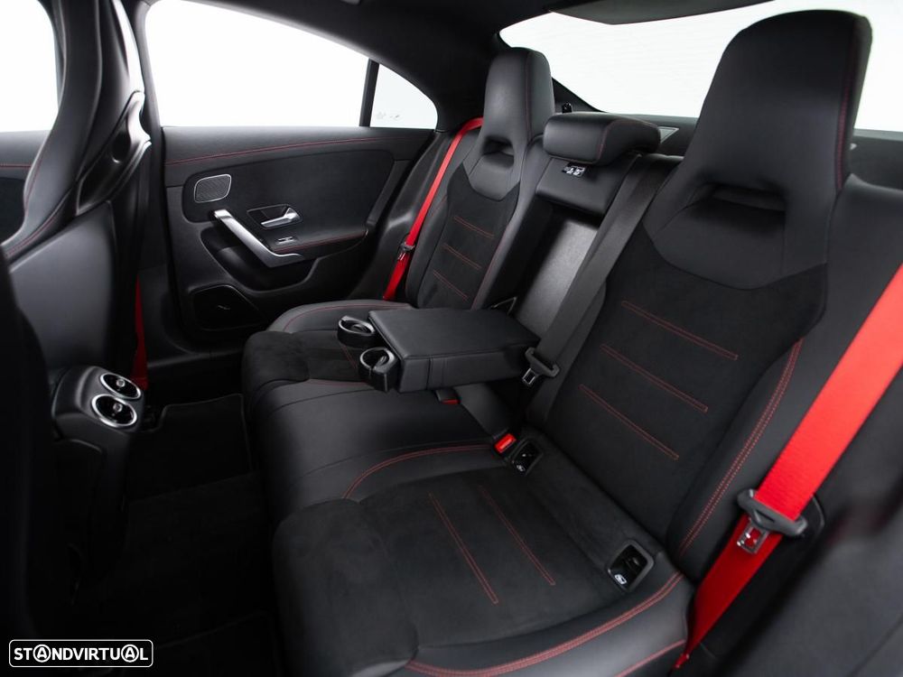 Mercedes-Benz CLA 45 AMG - 11