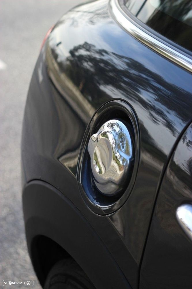 MINI 5 Portas Cooper SD Auto Desportiva - 24