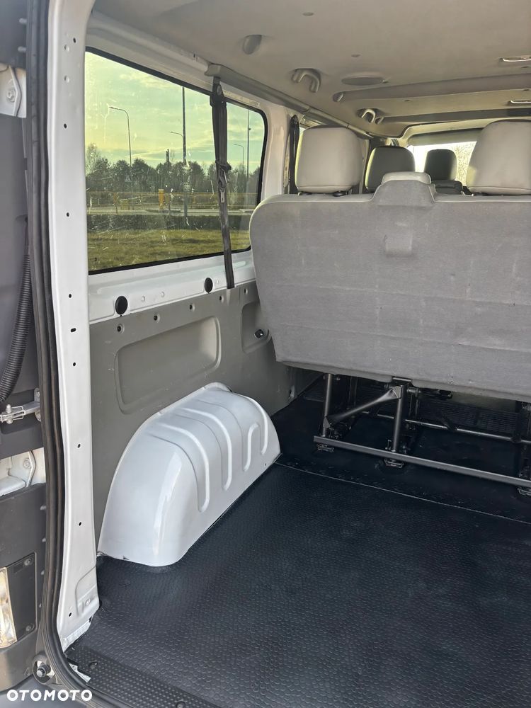 Opel Vivaro L2H1 2.9t Essentia - 28