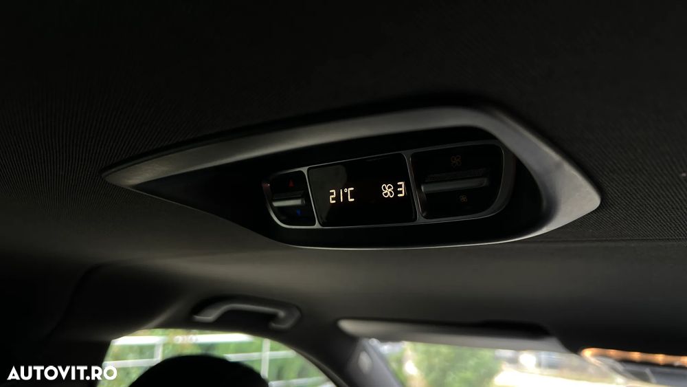 Mercedes-Benz V 250 (BlueTEC) d lang 4Matic 7G-TRONIC Avantgarde Edition - 23