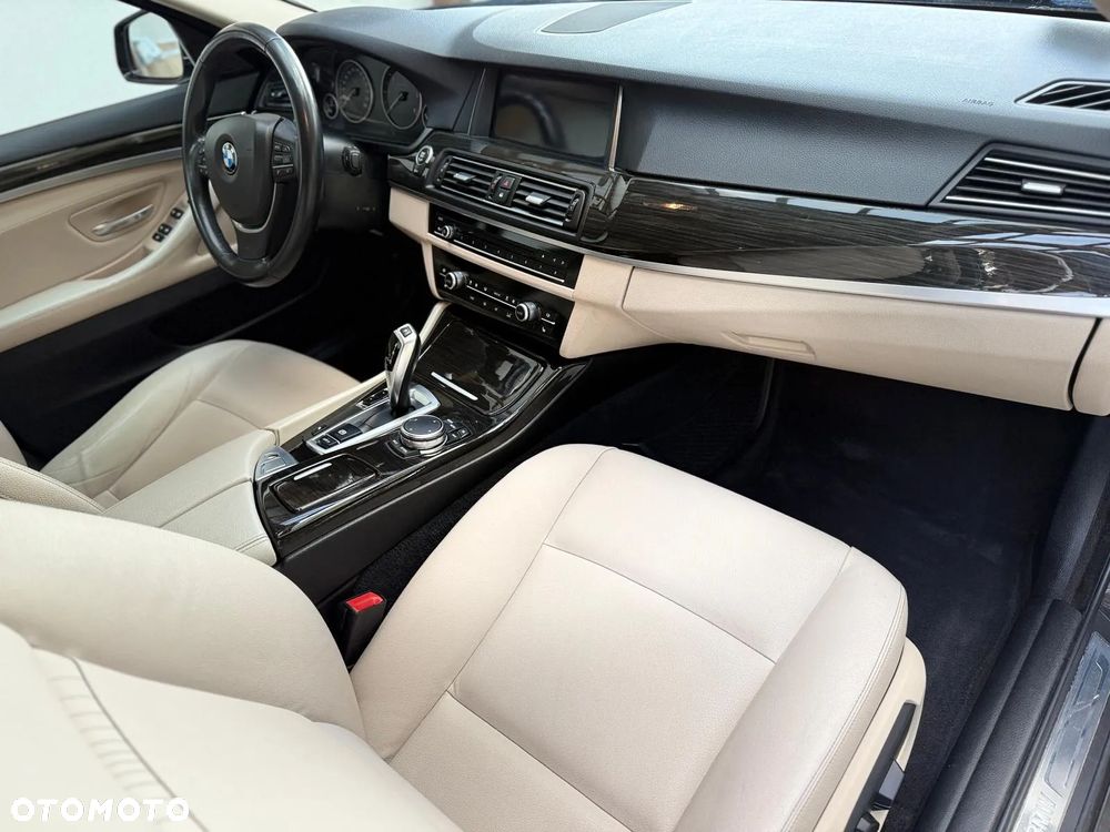 BMW Seria 5 520d Touring Luxury Line - 20