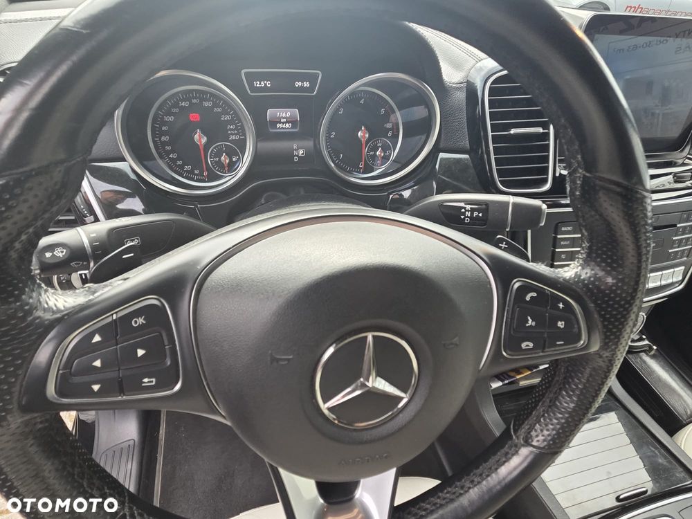 Mercedes-Benz GLE - 10