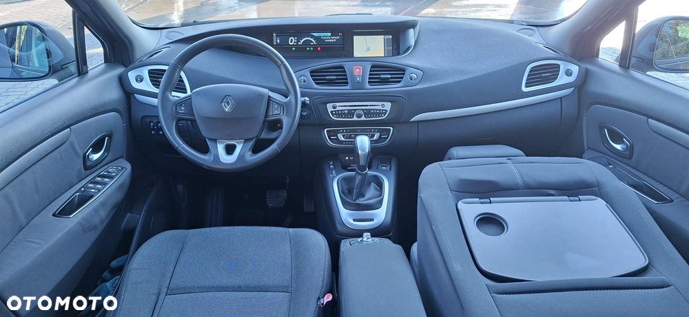 Renault Scenic 2.0 16V Privilege CVT - 12