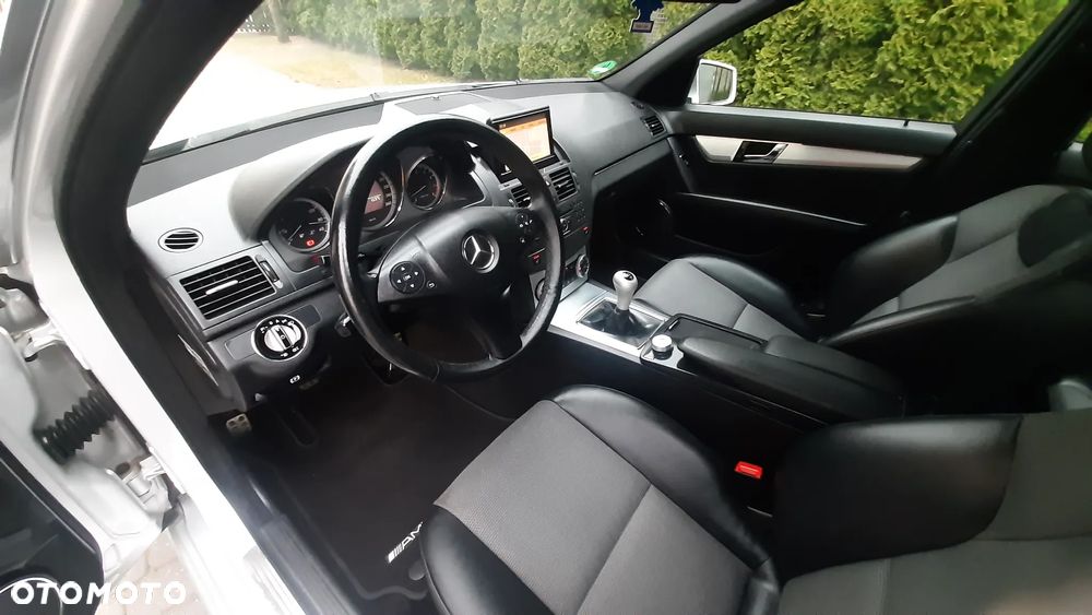 Mercedes-Benz Klasa C 200 Kompressor Avantgarde - 25