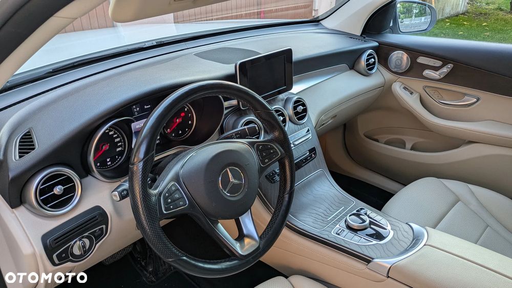 Mercedes-Benz GLC 300 4-Matic - 13