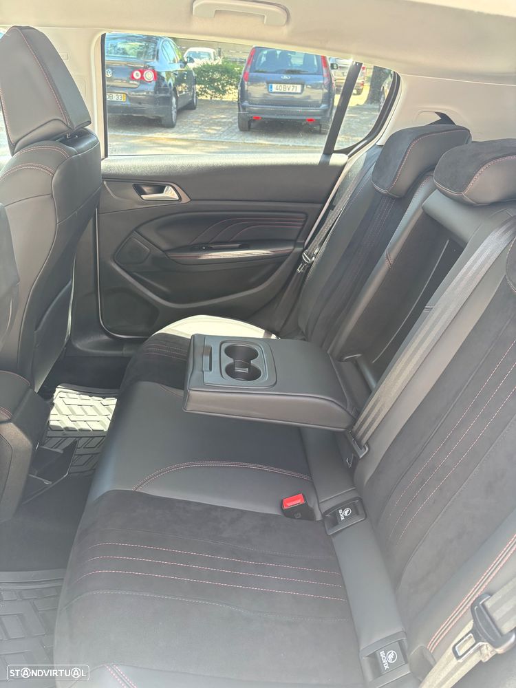 Peugeot 308 BlueHDi FAP 130 EAT8 Stop & Start GT Pack - 13