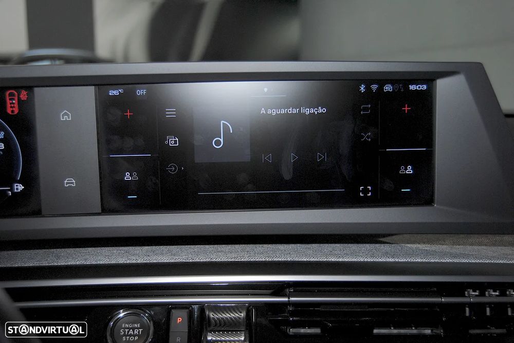 Peugeot 5008 1.2 Hybrid Allure e-DCS6 - 36