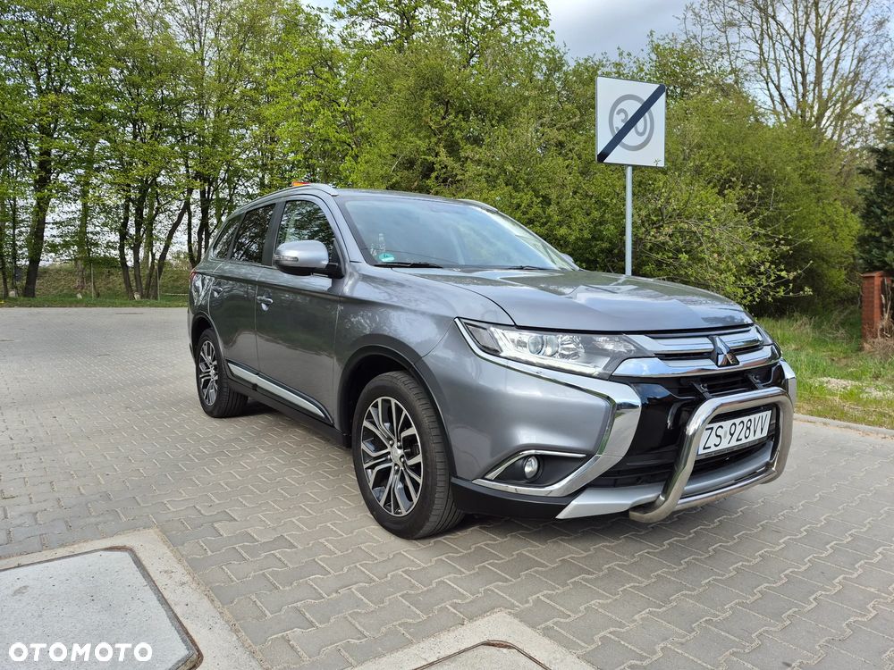 Mitsubishi Outlander 2.2 DI-D 2WD Plus - 2