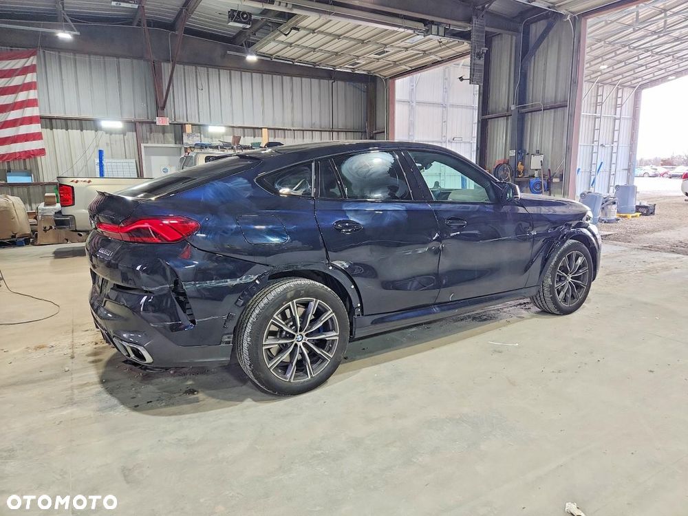 BMW X6 M50i - 4