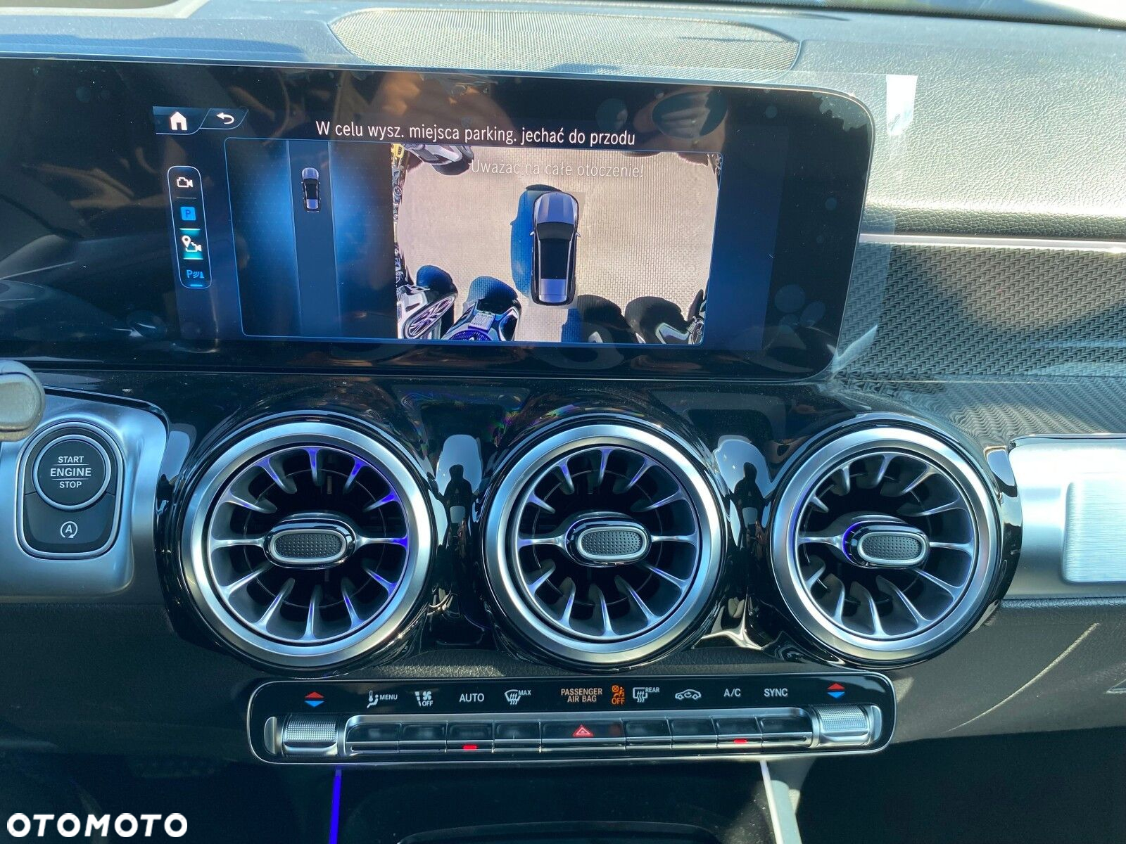 Mercedes-Benz GLB - 21