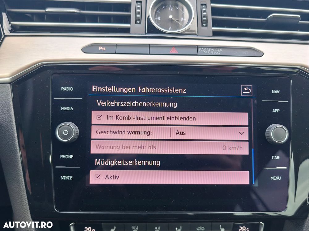 Volkswagen Passat 2.0 TDI R Executive - 32