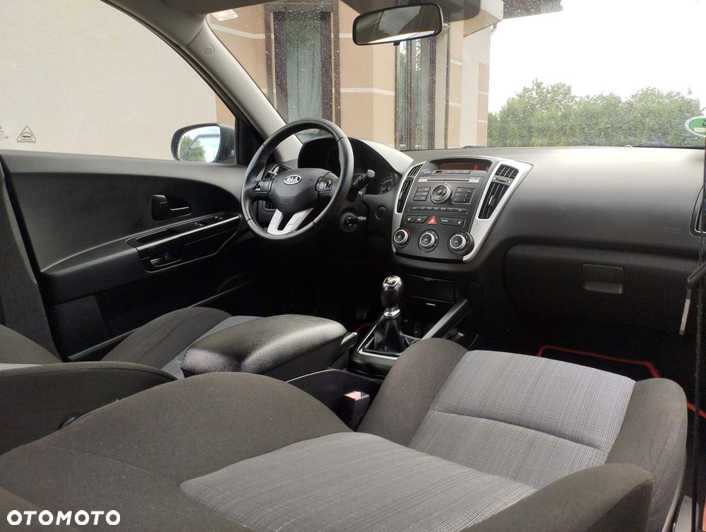 Kia Ceed 1.4 CVVT Spirit - 8