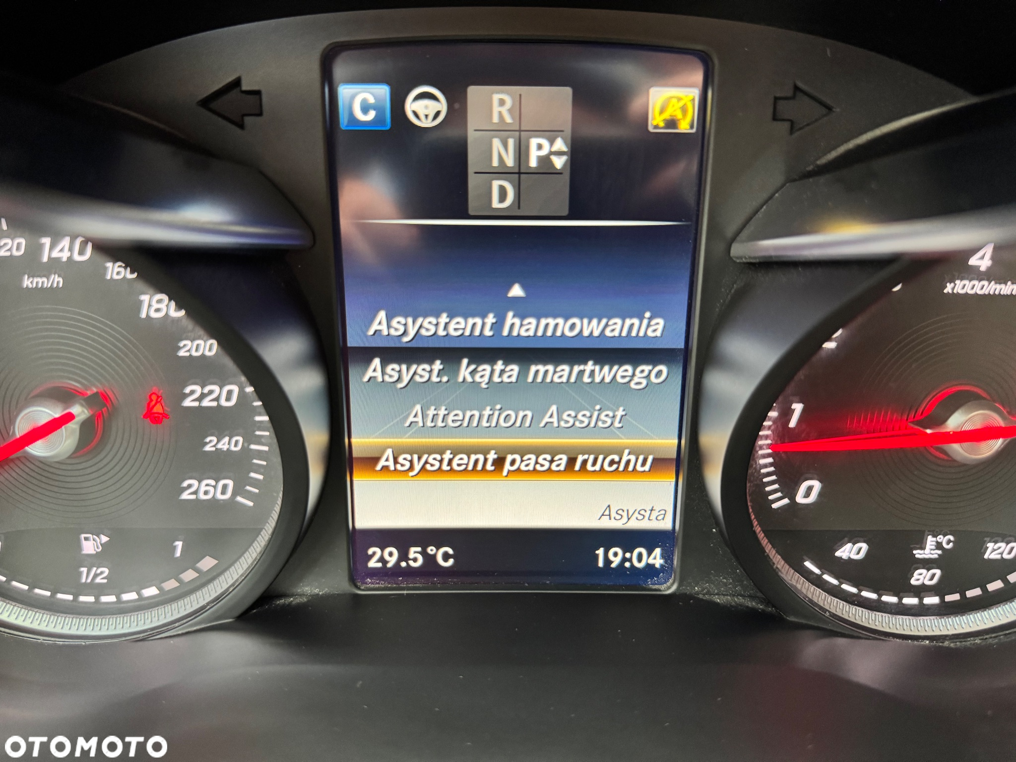 Mercedes-Benz Klasa C 250 T 7G-TRONIC AMG Line - 40