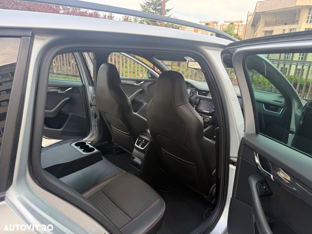 Skoda Octavia 2.0 TDI DSG RS - 16