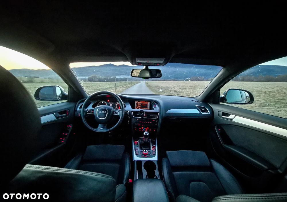 Audi A4 Avant 2.0 TFSI S line Sportpaket - 9