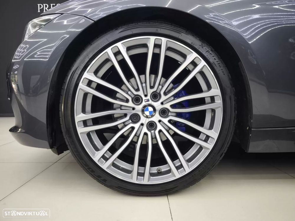 BMW 318 d Line Sport - 19