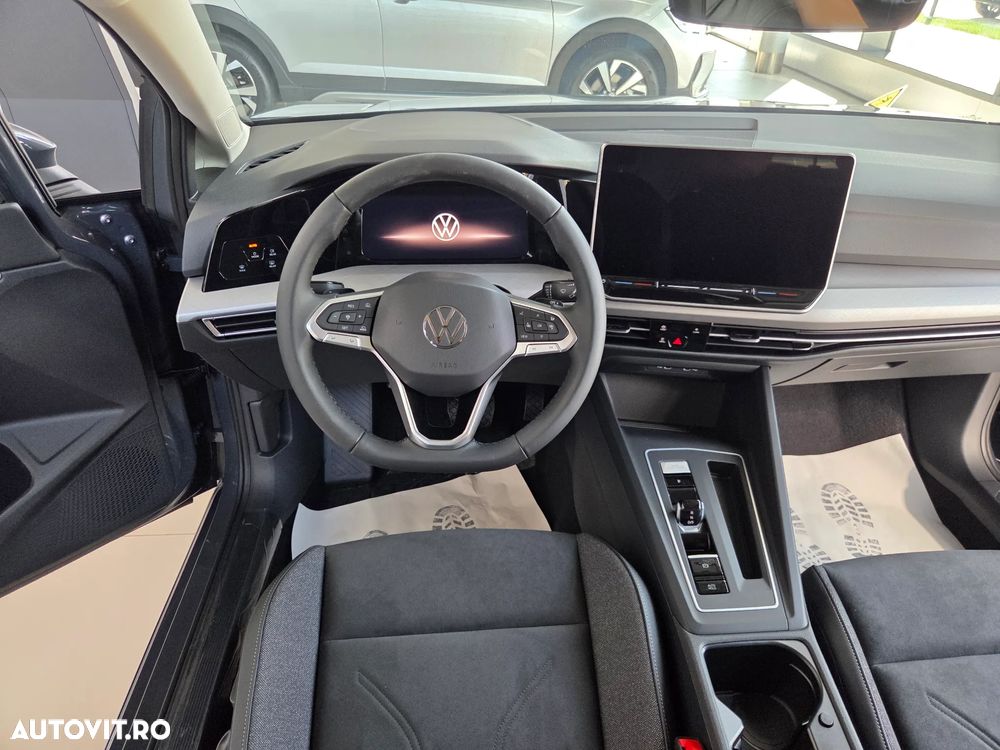 Volkswagen Golf 1.5 eTSI DSG MHEV Life - 9