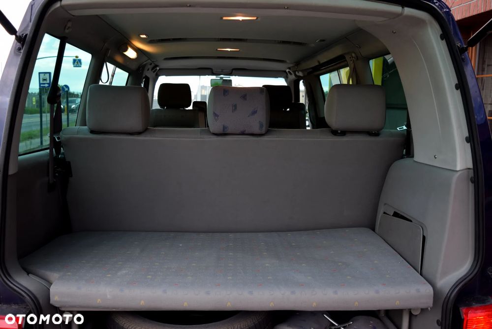 Volkswagen Multivan Standard - 17