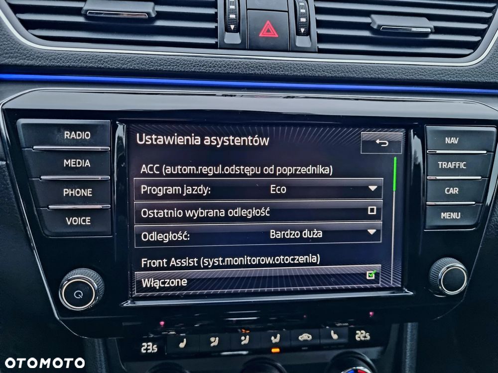 Skoda Superb 2.0 TDI DSG Style - 27