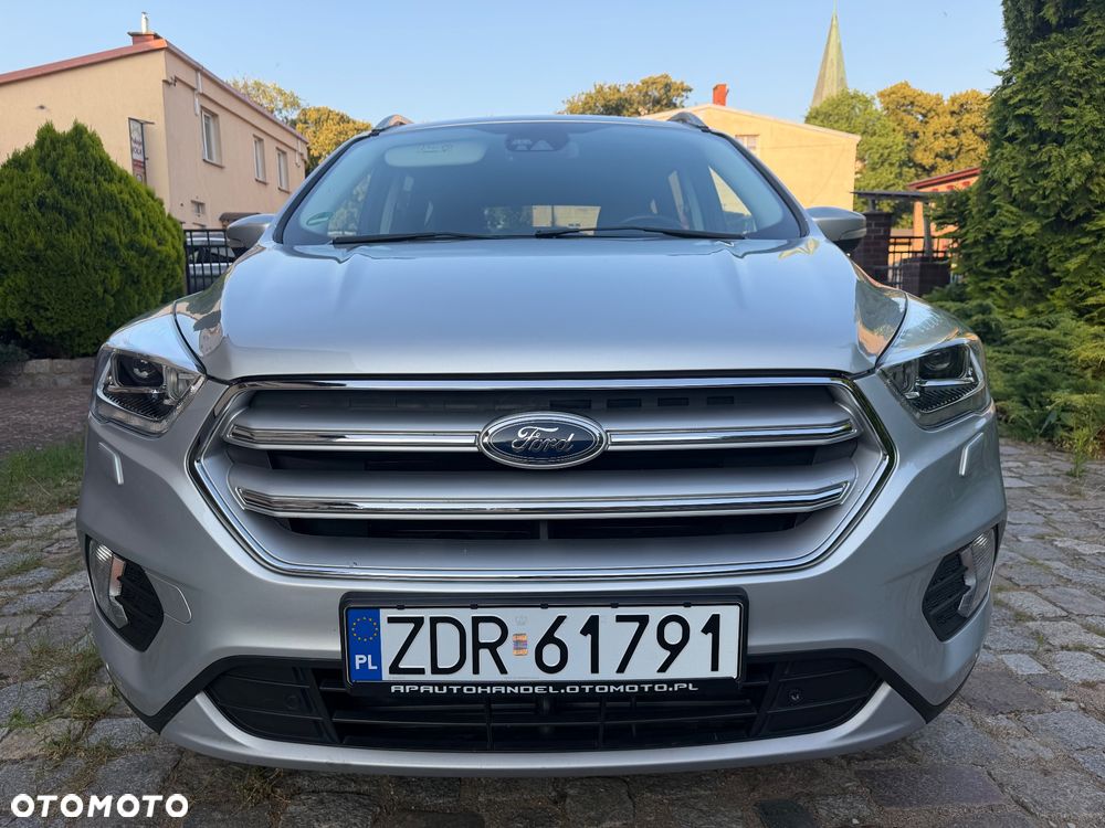 Ford Kuga 2.0 TDCi 2x4 Titanium - 11