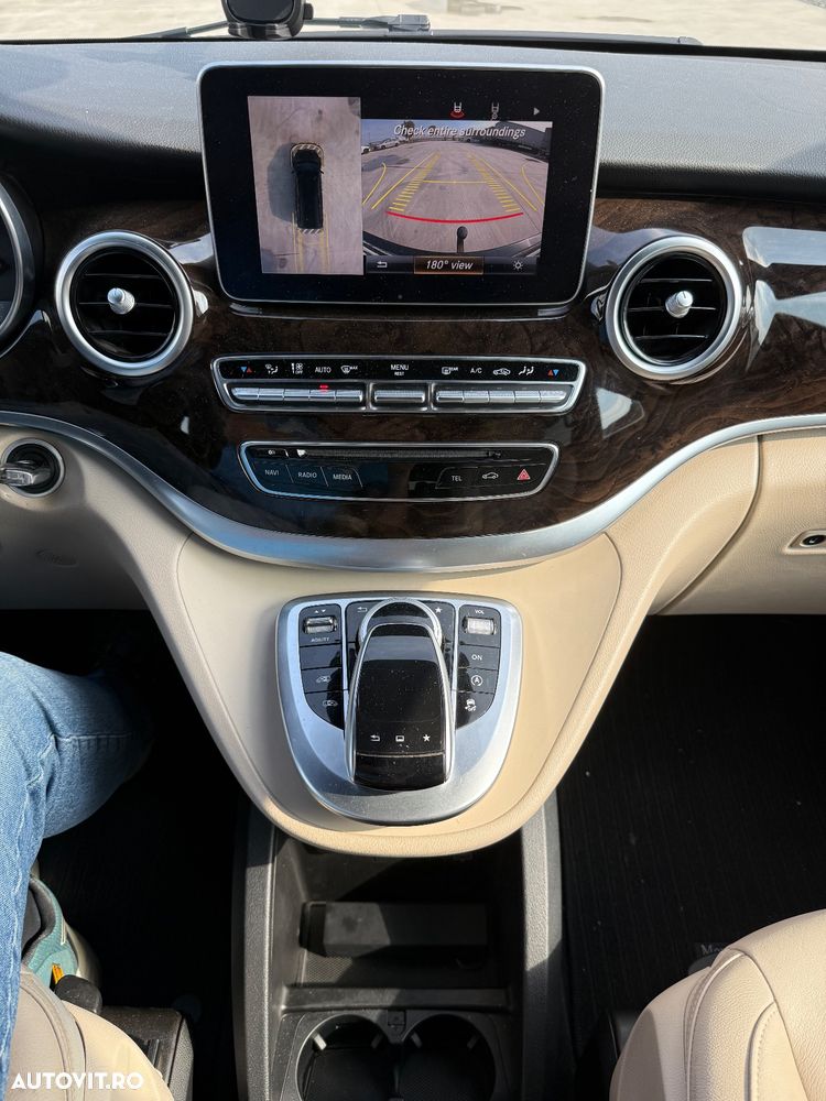 Mercedes-Benz V 250 (BlueTEC) d lang 7G-TRONIC Avantgarde Edition - 7